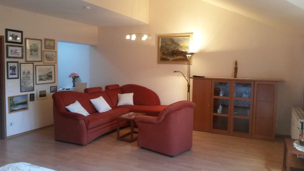 Altstadt-Ferienwohnung Rodica Limburg an der Lahn Bagian luar foto